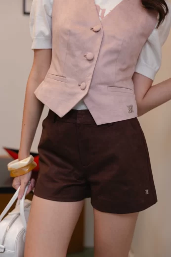 Noah suede short กางเกงขาสั้นหนังกลับ