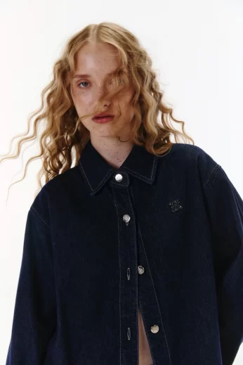 Bambi Denim Shirt เสื้อเชิ้ตยีนส์แขนยาว ผ้าหน้าอยู่ทรง ผู้หญิงผู้ชายใส่ได้
