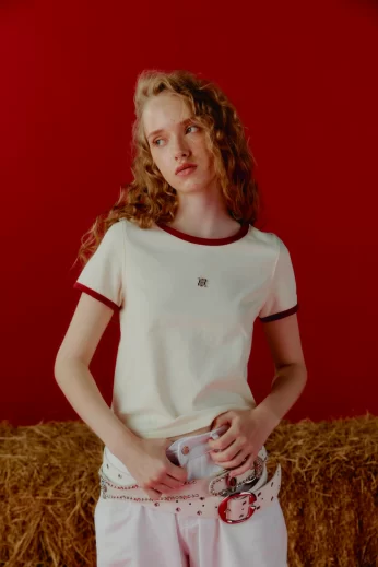 Canyon T-Shirt เสื้อยืดแต่งขอบทูโทนปักโลโก้ตรงกลาง