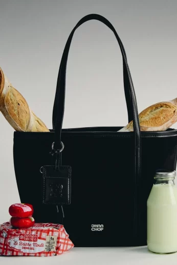 The Classy bag กระเป๋าหนังกลับทรงถัง ใส่ Ipad ได้